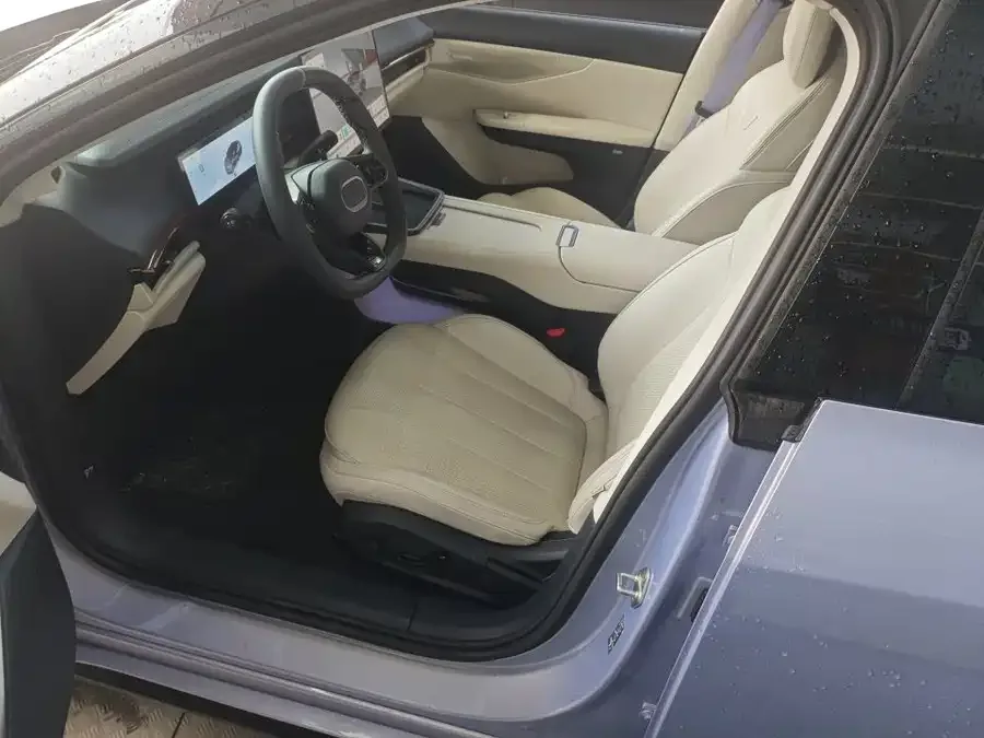 Lynk & Co 07 EM-P Lynk & Co 07 EM-P 2024 EM-P 126 Long Range Intelligent Driving Ultra 2025 — миниатюра 2