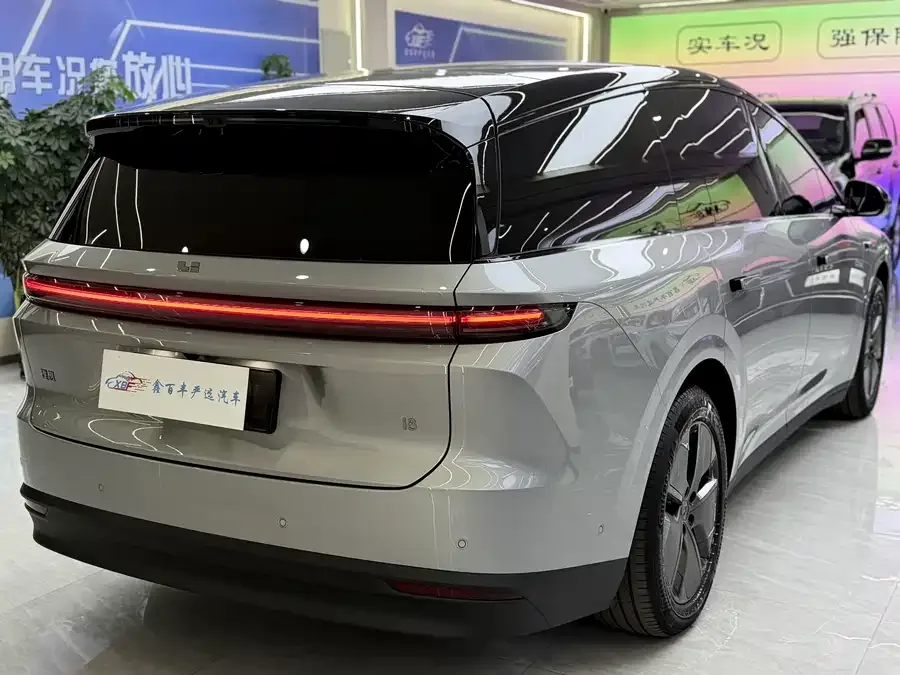 Li Ideal i8 Ideal i8 2025 Standard Edition 2025 — миниатюра 3