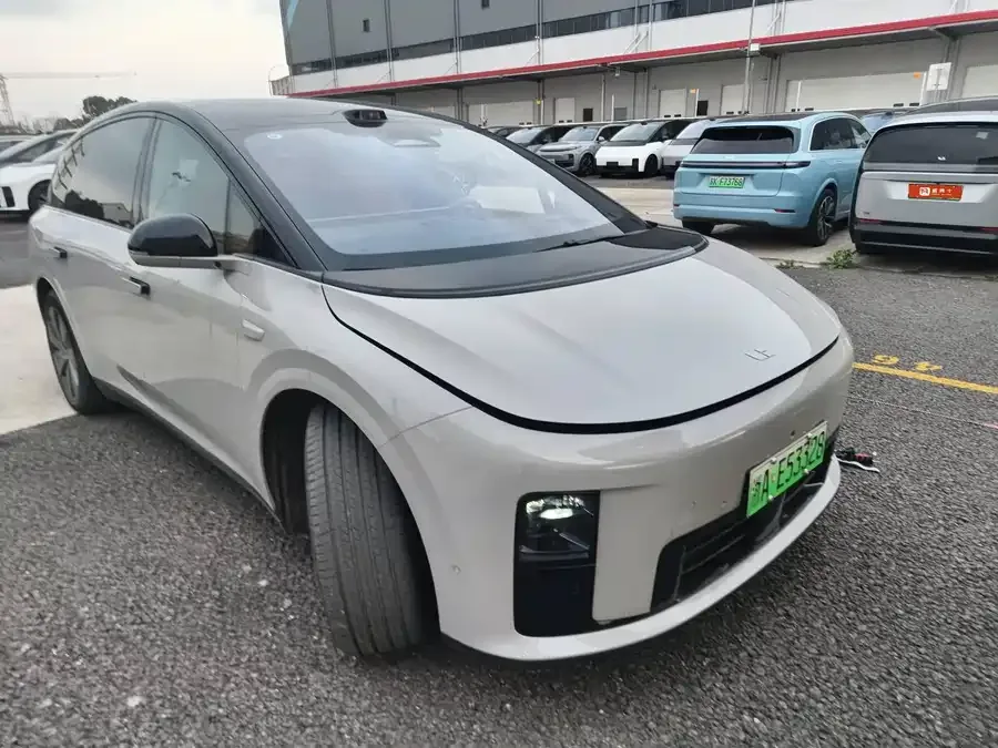 Li Ideal i8 2025