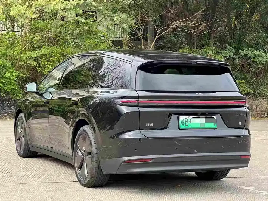 Li Ideal i8 Ideal i8 2025 Standard Edition 2026 — миниатюра 3