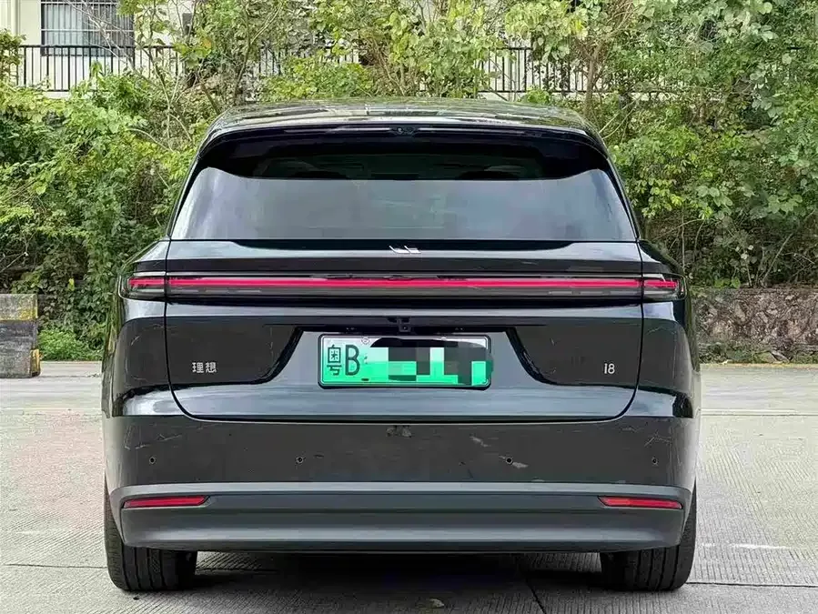 Li Ideal i8 Ideal i8 2025 Standard Edition 2026 — миниатюра 5