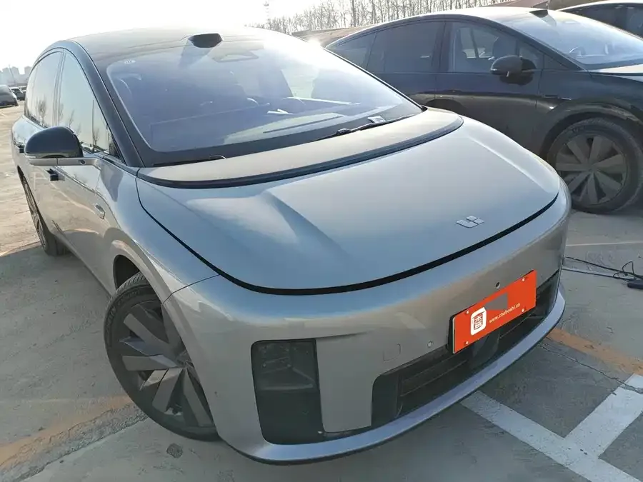 Li Ideal i8 Ideal i8 2025 Standard Edition 2025 — миниатюра 4