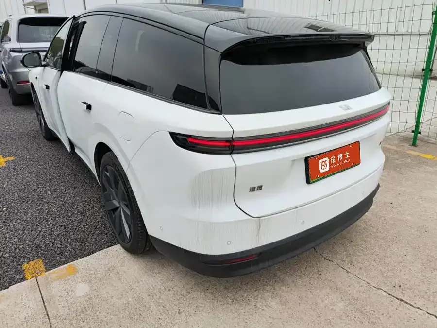 Li Ideal i8 Ideal i8 2025 Standard Edition 2025 — миниатюра 2