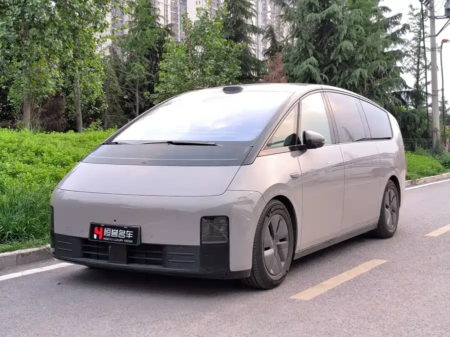 Li Xiang MEGA 2026