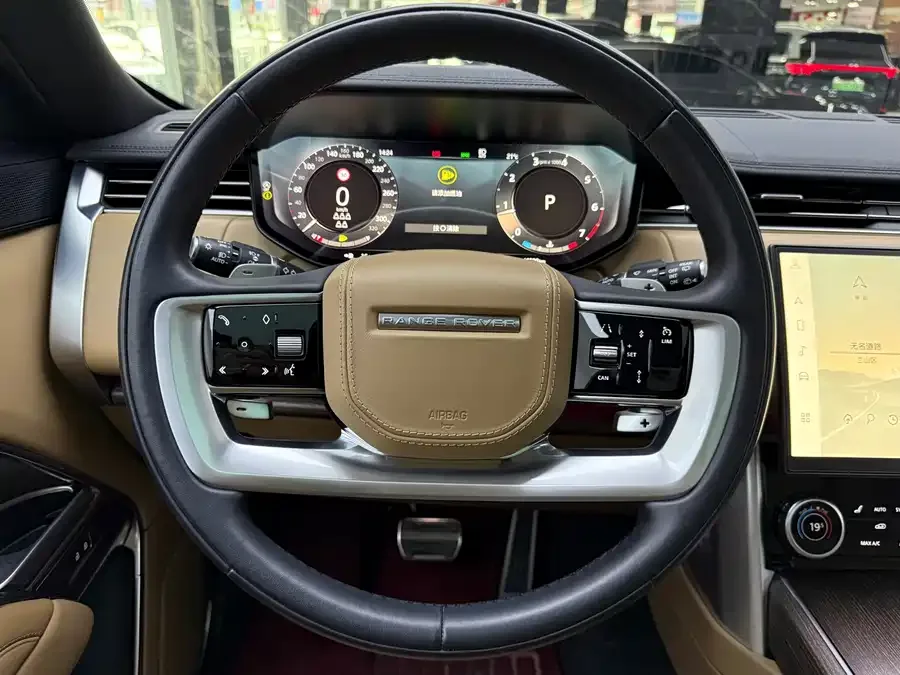 Land Rover Range Rover Range Rover 2023 3.0 L6 400PS Seven-seat Extended Edition 2023 — миниатюра 3