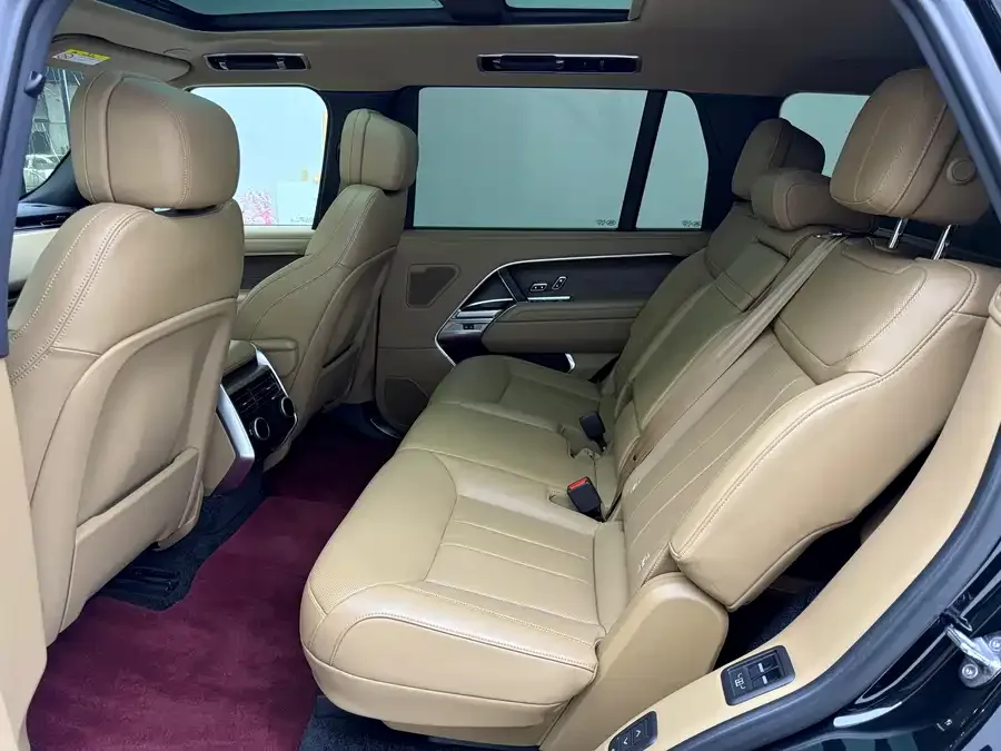 Land Rover Range Rover Range Rover 2023 3.0 L6 400PS Seven-seat Extended Edition 2023 — миниатюра 4