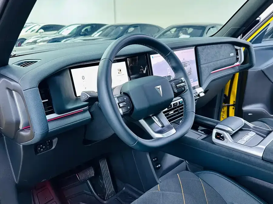 Deepal dark blue G318 Dark Blue G318 2025 Worry-Free Crossing Edition 4WD Secret Edition 2025 — миниатюра 2