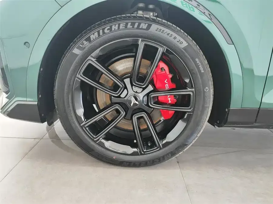 Voyah Lantu FREE VOYAH FREE 2025 318 318km RWD Touring Edition 2025 — миниатюра 5