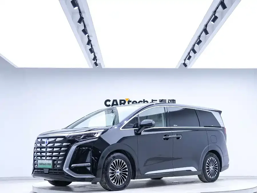 BYD D9 2023
