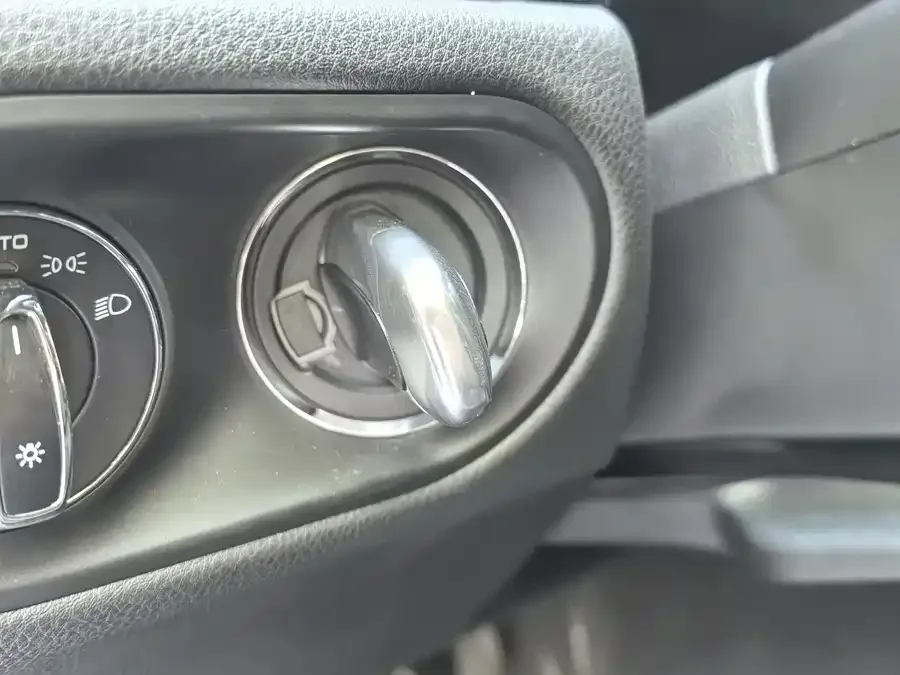 Porsche Macan Macan 2023 Macan S 2.9T 2022 — миниатюра 3
