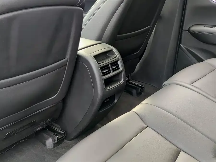 Cadillac XT5 2022 2.0T two-wheel drive luxury model 2022 — миниатюра 3