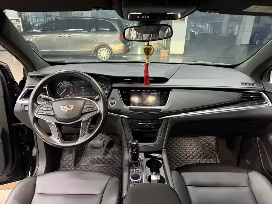Cadillac XT5 2022 2.0T two-wheel drive luxury model 2022 — миниатюра 2