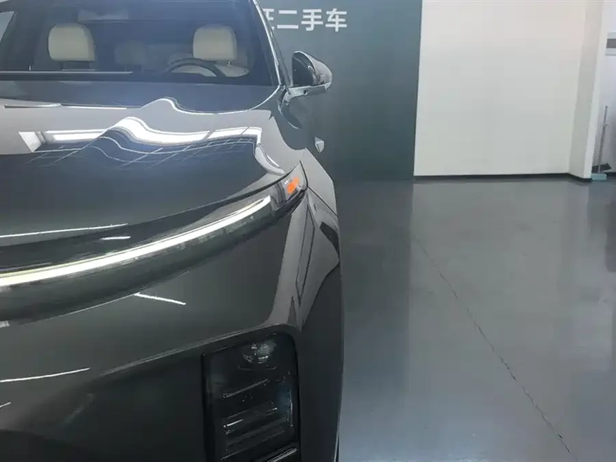 Li Xiang L7 Ideal L7 2023 Pro 2023 — миниатюра 2