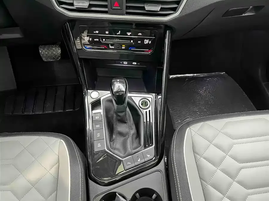 Volkswagen Tayron Tanyue 2023 280TSI 2WD Luxury Plus Advanced Edition 2023 — миниатюра 2