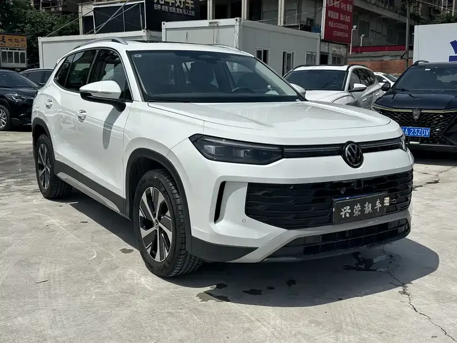 Volkswagen Tayron Tanyue 2025 Tanyue L 330TSI 2WD Elite 2025 — миниатюра 3