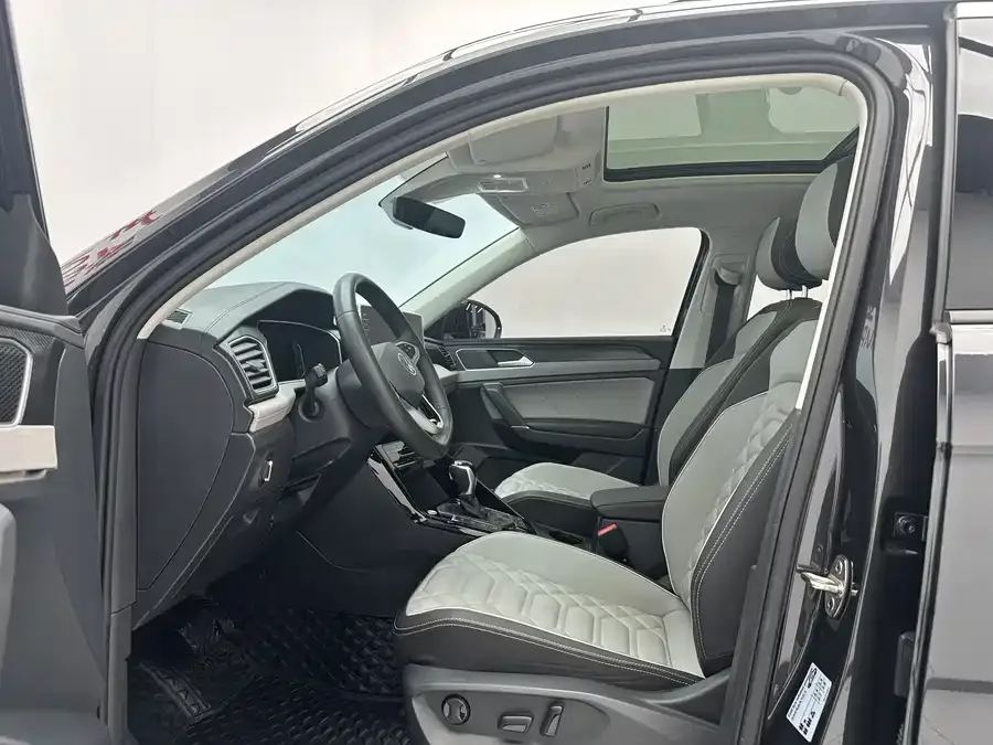 Volkswagen Tayron Tanyue 2023 280TSI 2WD Luxury Plus Advanced Edition 2022 — миниатюра 2
