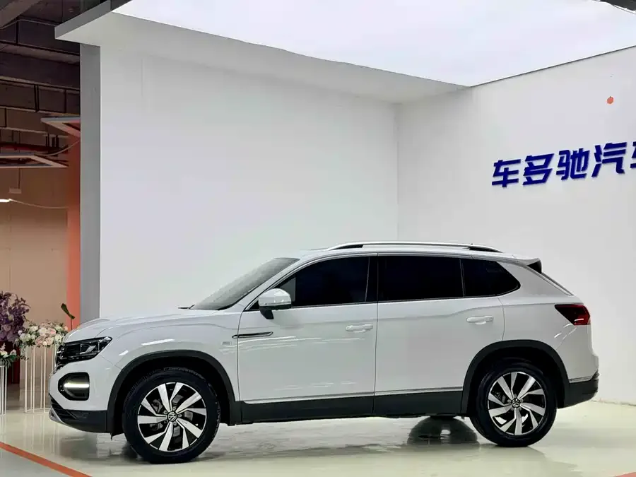 Volkswagen Tayron Tanyue 2022 280TSI 2WD Luxury Smart Edition 2023 — миниатюра 3