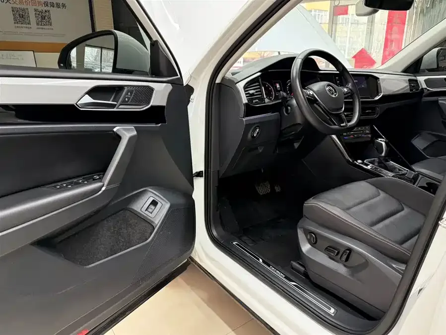 Volkswagen Tayron Tanyue 2022 280TSI 2WD Luxury Smart Edition 2022 — миниатюра 4