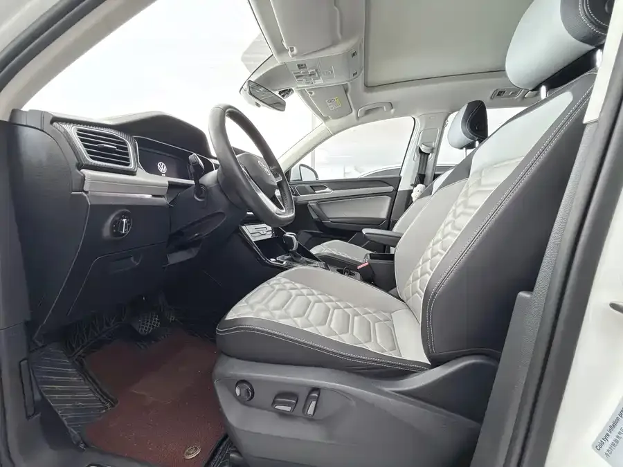 Volkswagen Tayron Tanyue 2023 330TSI 2WD Luxury Plus Advanced Edition 2022 — миниатюра 4