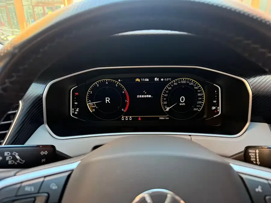 Volkswagen Tayron Tanyue 2023 280TSI 2WD Luxury Plus Advanced Edition 2023 — миниатюра 4