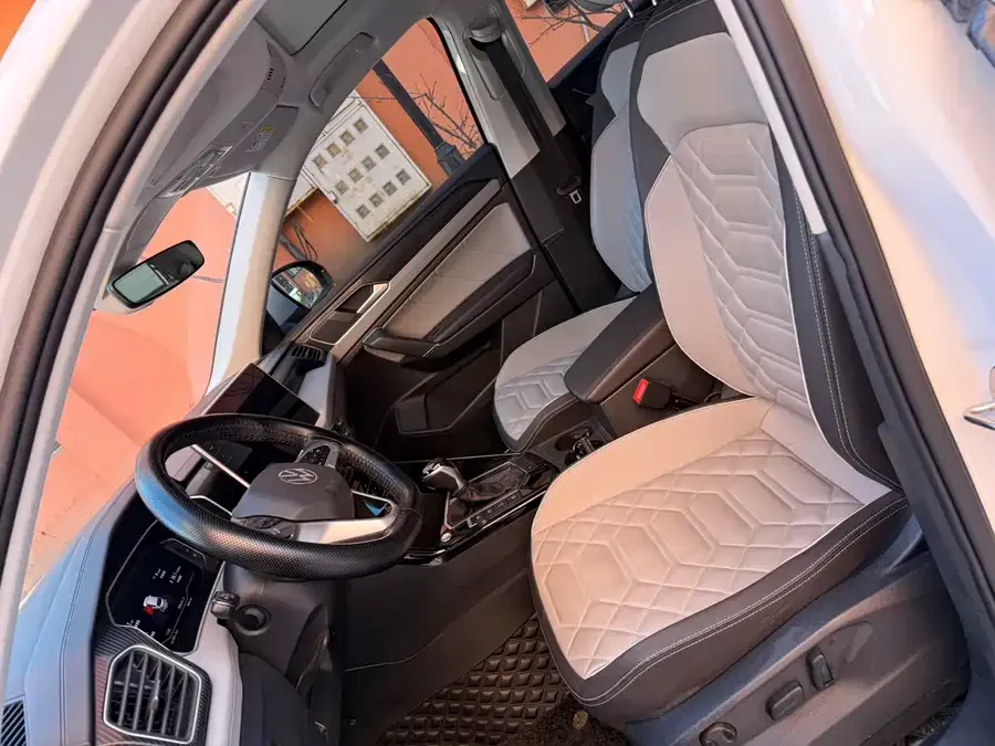 Volkswagen Tayron Tanyue 2023 280TSI 2WD Luxury Plus Advanced Edition 2023 — миниатюра 5