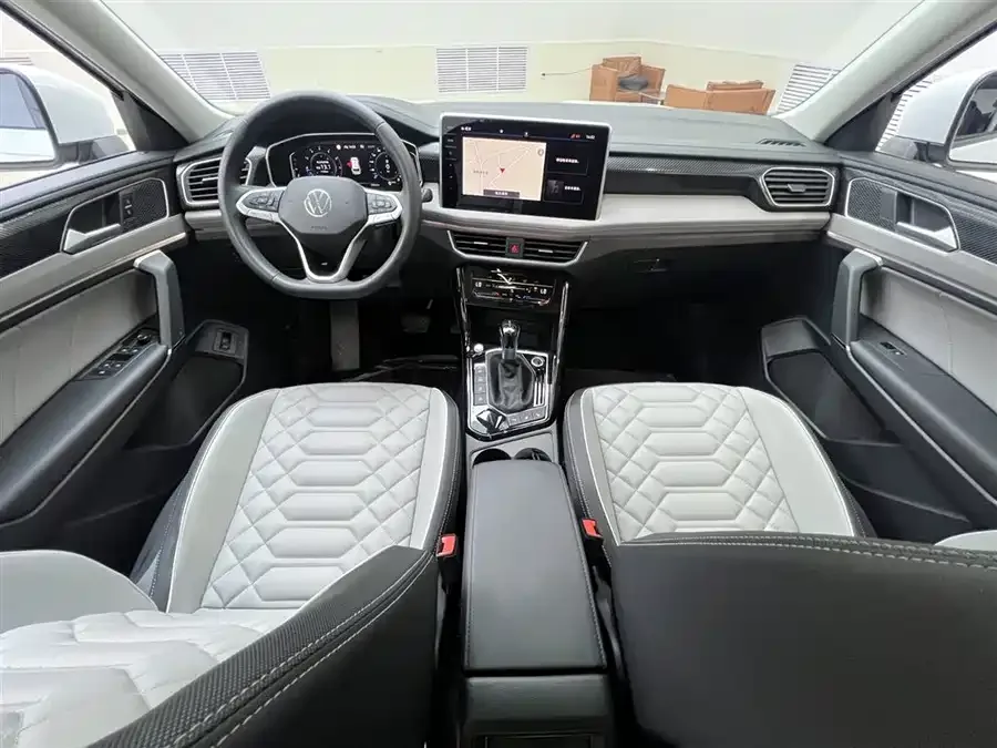Volkswagen Tayron Tanyue 2023 280TSI 2WD Luxury Plus Advanced Edition 2023 — миниатюра 4