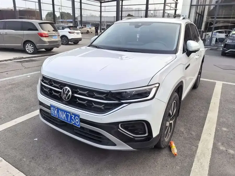 Volkswagen Tayron Tanyue 2023 280TSI 2WD Luxury Plus Advanced Edition 2022 — фото 1, купить с доставкой в Москву