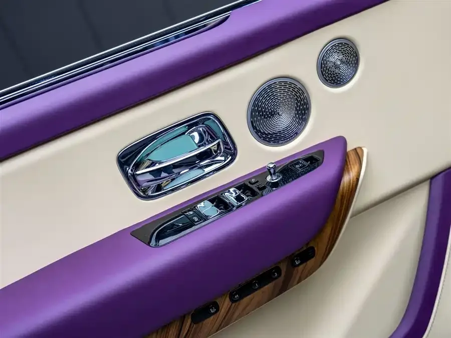 Rolls-Royce Cullinan Cullinan 2018 four-seat version 2022 — миниатюра 3