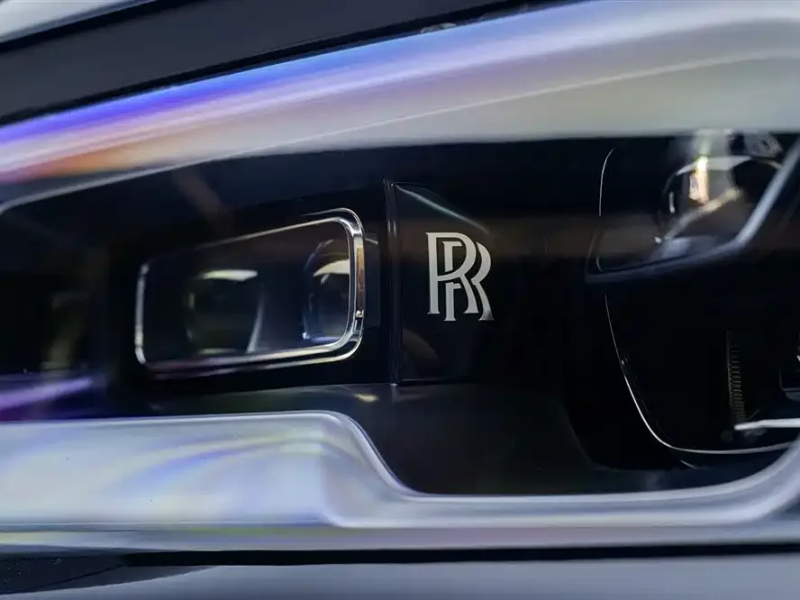 Rolls-Royce Cullinan Cullinan 2018 four-seat version 2023 — миниатюра 3