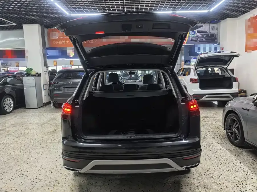 Volkswagen Tayron Tanyue 2022 280TSI 2WD Luxury Smart Edition 2022 — миниатюра 4