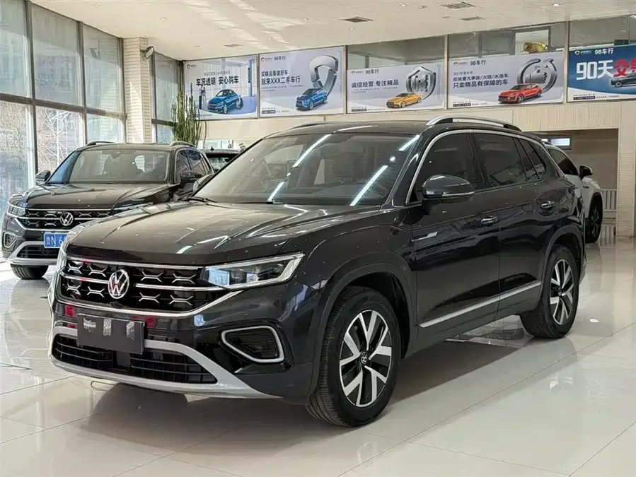 Volkswagen Tayron Tanyue 2023 280TSI 2WD Luxury Plus Advanced Edition 2023 — фото 1, купить с доставкой в Москву
