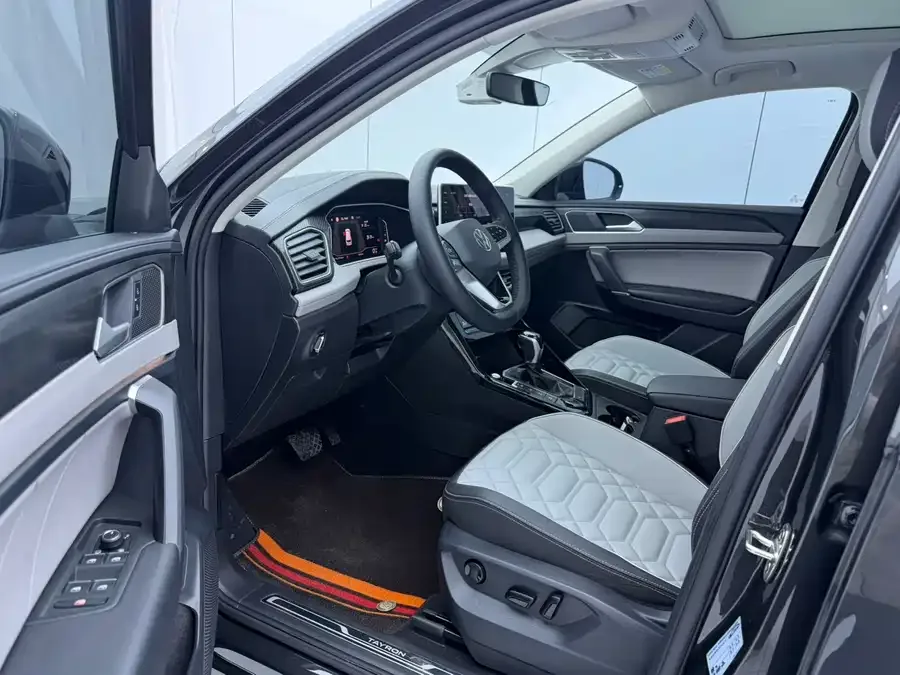 Volkswagen Tayron Tanyue 2023 280TSI 2WD Luxury Plus Advanced Edition 2023 — миниатюра 4