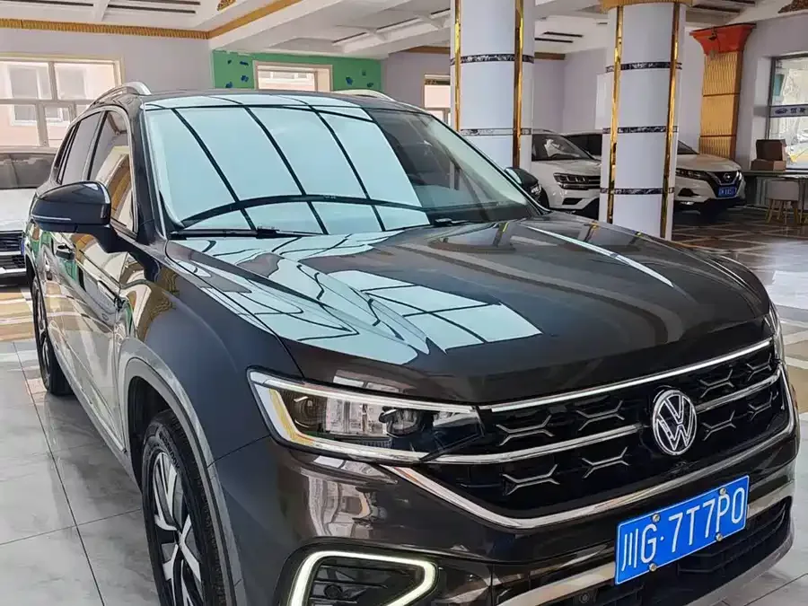 Volkswagen Tayron Tanyue 2023 280TSI 2WD Luxury Plus Advanced Edition 2022 — фото 1, купить с доставкой в Москву