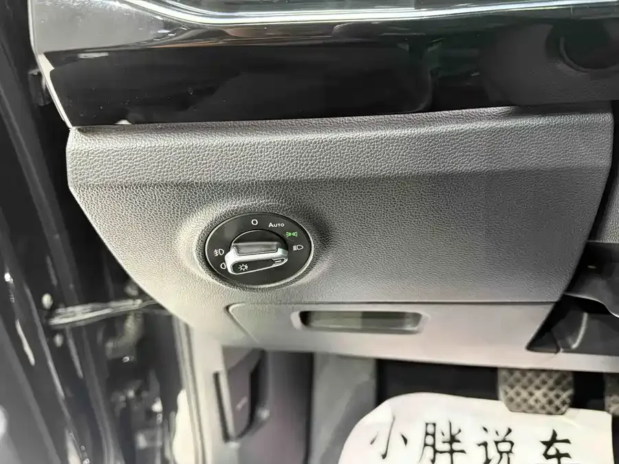 Volkswagen Tayron Tanyue 2022 280TSI 2WD Luxury Smart Edition 2022 — миниатюра 3