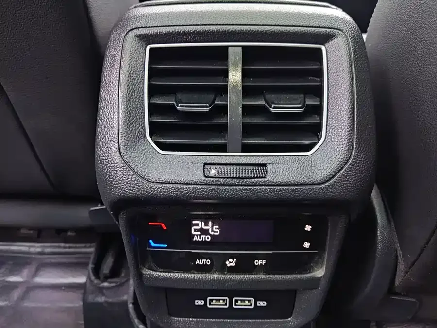 Volkswagen Tayron Tanyue 2022 280TSI 2WD Luxury Smart Edition 2022 — миниатюра 5