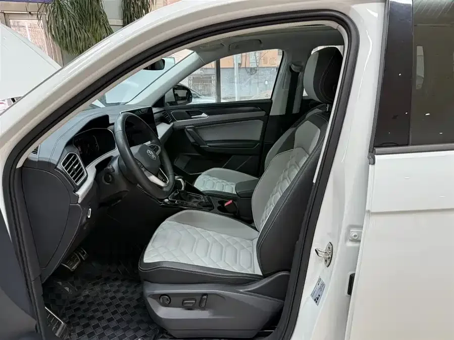 Volkswagen Tayron Tanyue 2023 280TSI 2WD Luxury Plus Advanced Edition 2022 — миниатюра 5