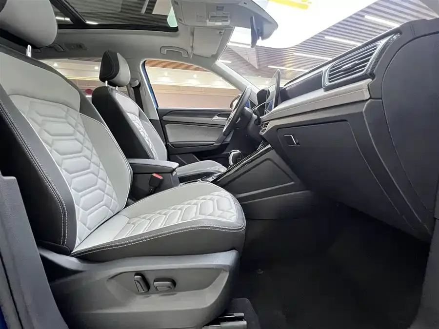Volkswagen Tayron Tanyue 2023 280TSI 2WD Luxury Plus Advanced Edition 2022 — миниатюра 5