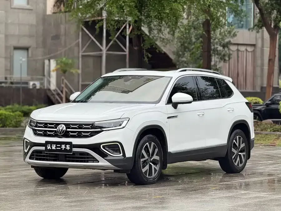 Volkswagen Tayron Tanyue 2023 330TSI 2WD Luxury Plus Advanced Edition 2023 — фото 1, купить с доставкой в Москву