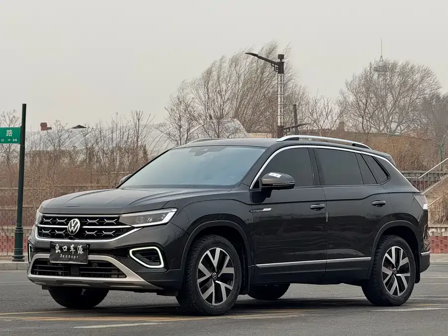 Volkswagen Tayron Tanyue 2023 280TSI 2WD Luxury Plus Advanced Edition 2023 — фото 1, купить с доставкой в Москву
