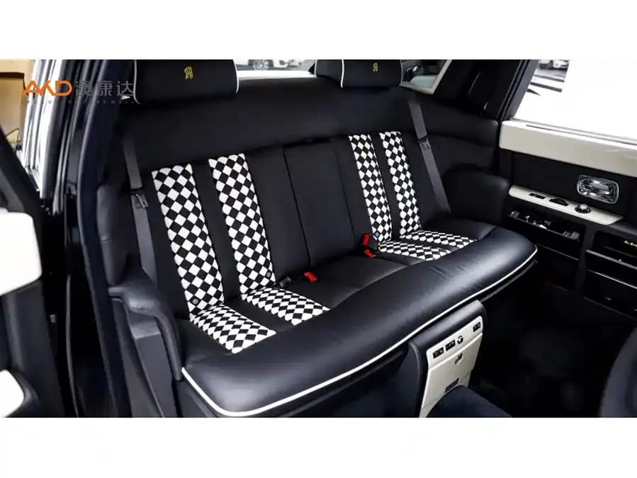 Rolls-Royce Phantom Phantom 2013 6.7L extended version EWB 2025 — миниатюра 5