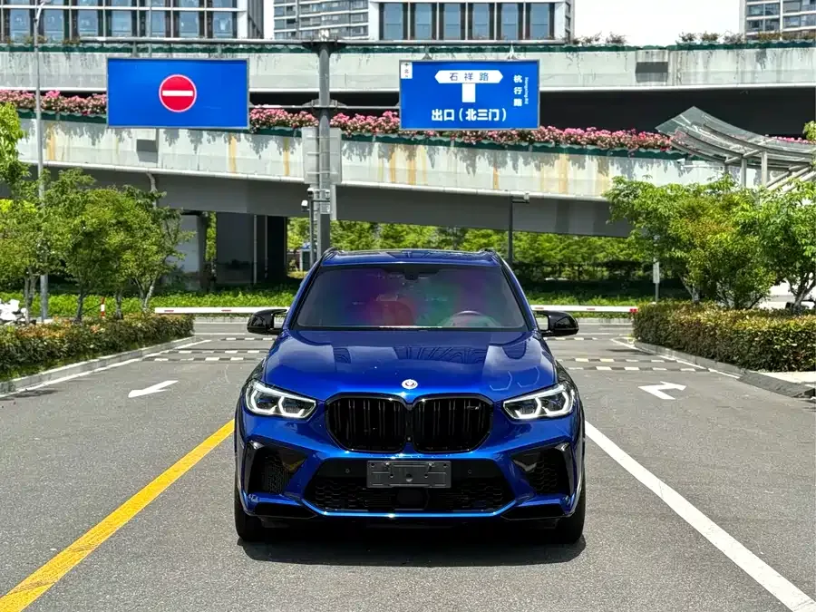 BMW X5M 2023