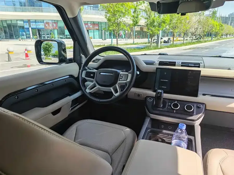 Land Rover guard Land Rover Defender 2023 90 3.0T P400 XS 2023 — миниатюра 4