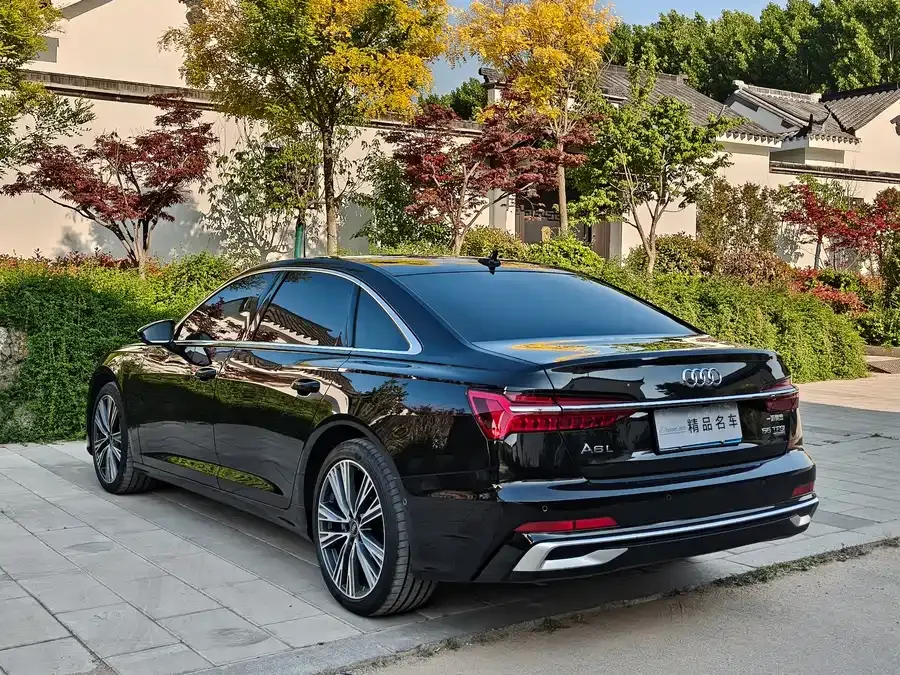 Audi A6L 2025 55 TFSI quattro Premium Dynamic Edition 2025 — миниатюра 2