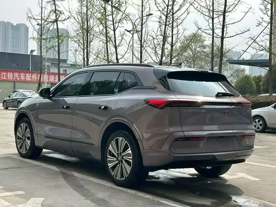 Buick E5 2023 Long Range Edition 2023 — миниатюра 3