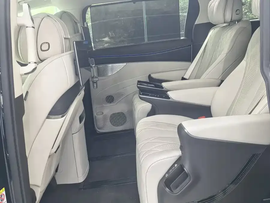 BYD D9 Denza D9 2025 DM-i Intelligent Driving Edition 1020 Four-Wheel Drive Flagship Model 2025 — миниатюра 3
