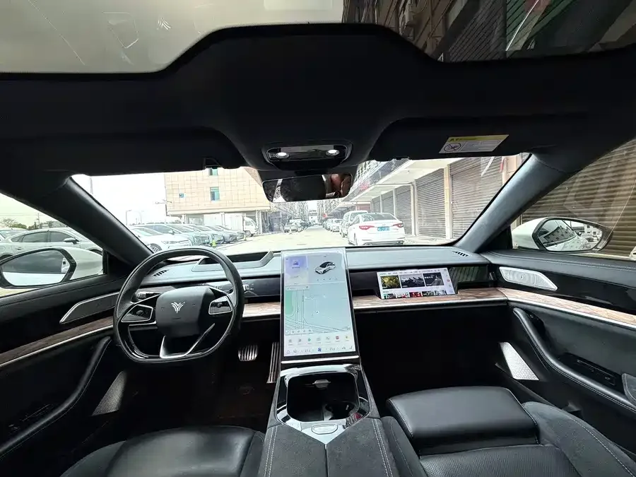 NETA Nezha S Nezha S 2022 pure electric 715km rear-wheel drive large version 2023 — миниатюра 2