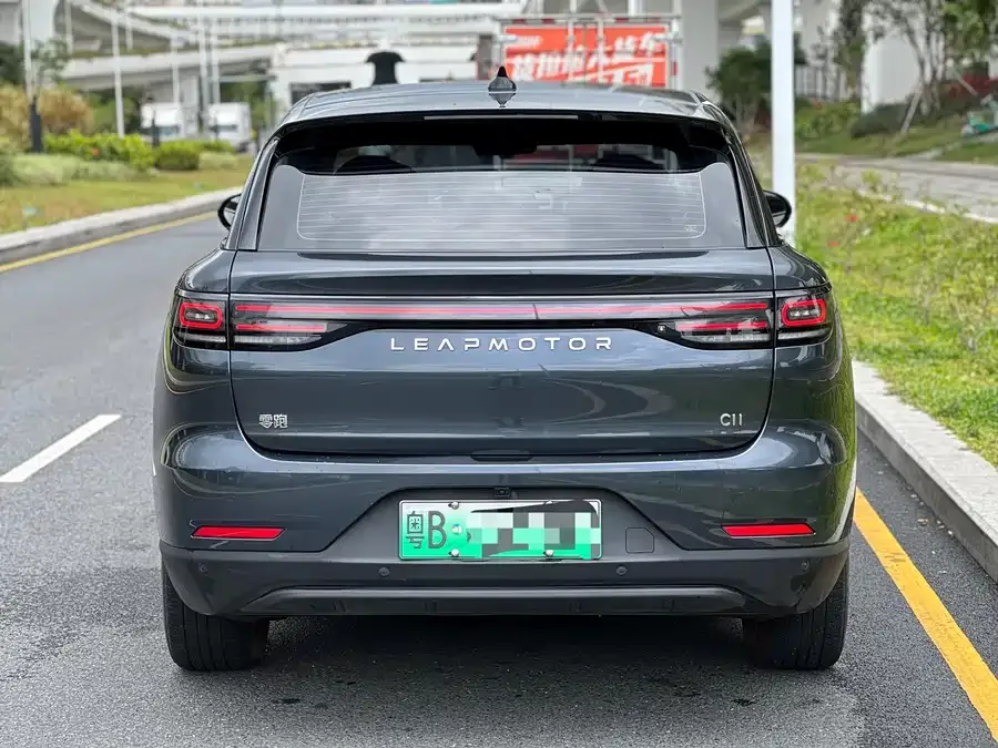 Leapmotor C11 Leapmotor C11 2023 Extended Range 200 Comfort Edition 2023 — миниатюра 2