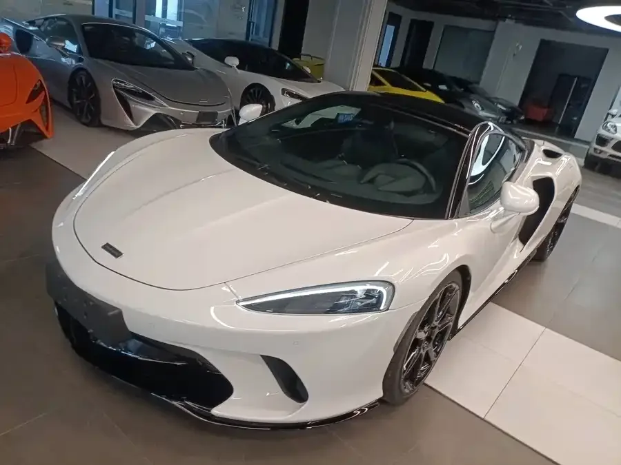 McLaren GT 2022