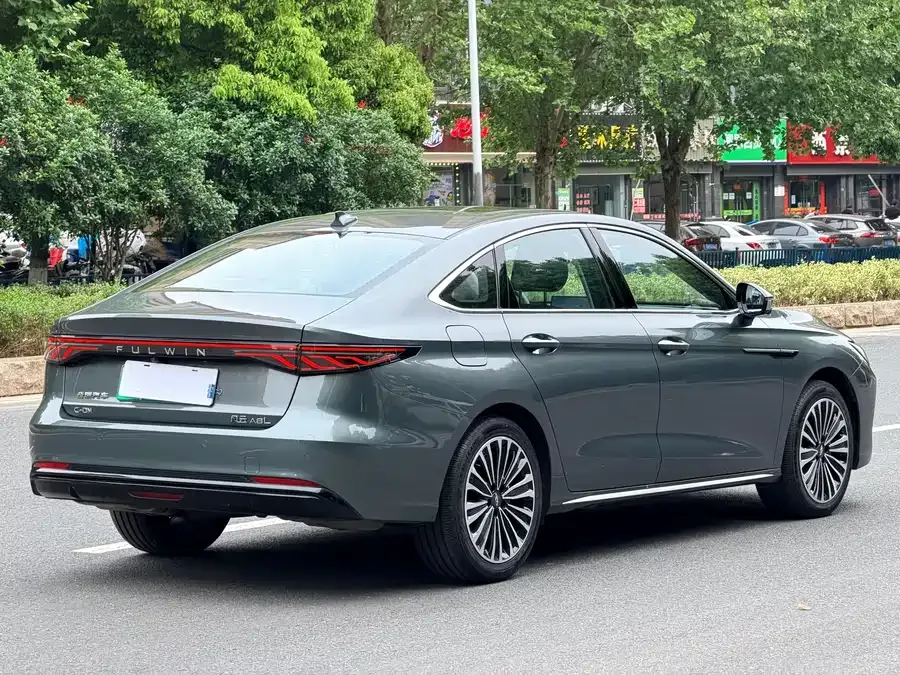 Chery Fengyun A8L Fengyun A8L 2025 1.5TGDI 145km Luxury Edition 2025 — миниатюра 2