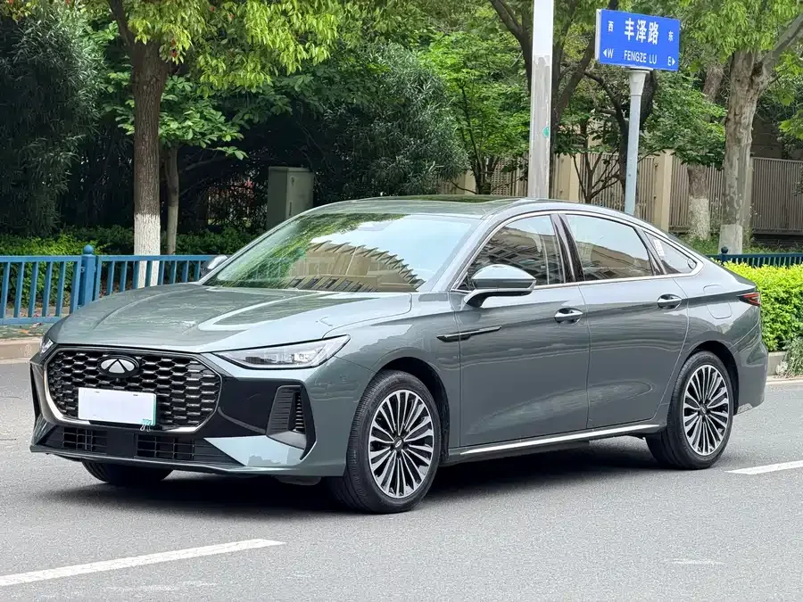 Chery Fengyun A8L 2025